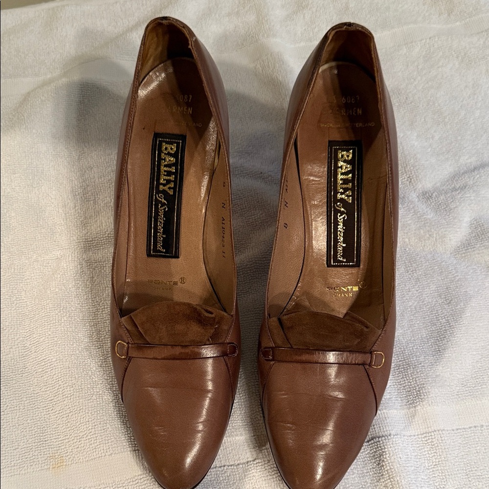Bally Women's Elegant Brown Leather Heels